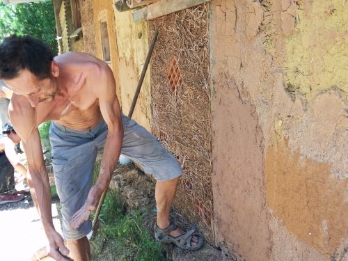 CONSTRUIRE EN TERRE PAILLE BANCHÉE : Une technique d’isolation banchée adaptée au climat méditerranéen