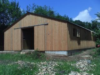 Hangar Barn à chevaux 120m2