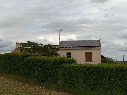 installation photovoltaique 5,4 kw en autoconsommation avec revente du surplus à tourriers en charente