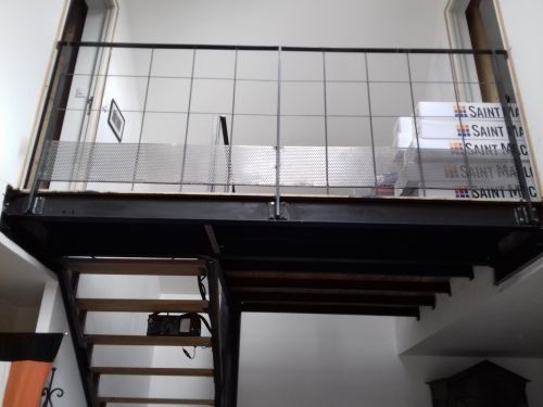 Escalier métallique