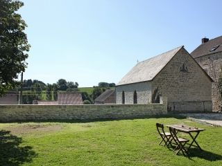 Mur de cloture en pierre