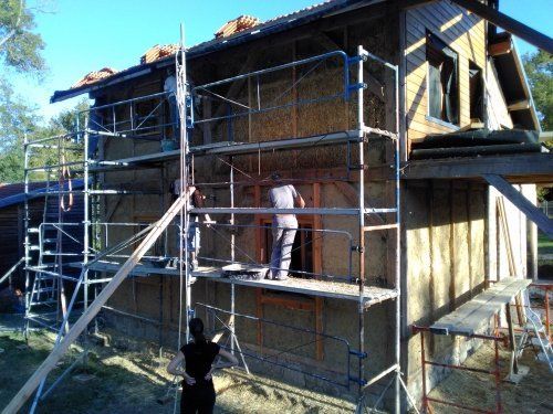 Encadrement d'un chantier participatif - Enduits sur paille