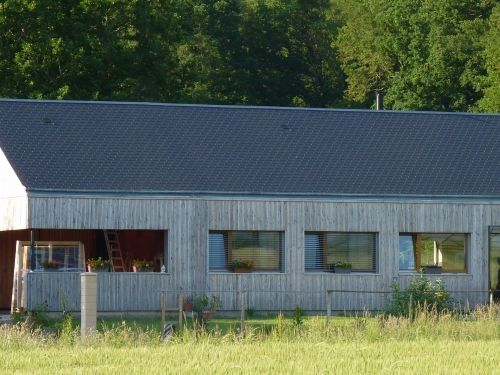 La préfabrication bois/paille au service des maisons individuelles