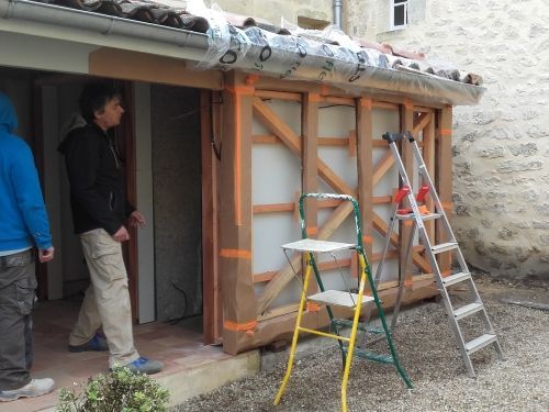 Chaux/chanvre en projection machine