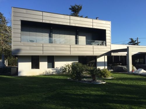 Pose des pieuvres domotiques en kit