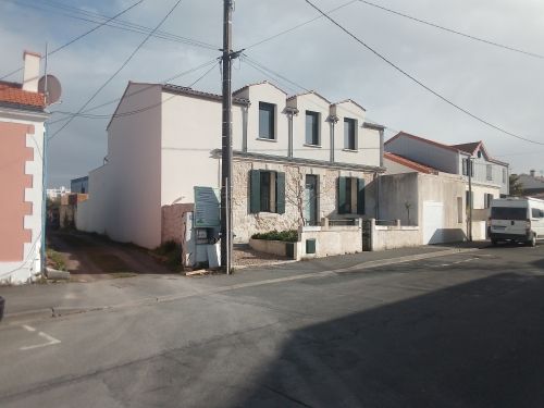 MAISON INDIVIDUELLE : surélévation et extension