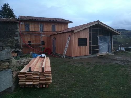 Rénovation d'un corps de ferme avec agrandissement  et pose des pieuvres électriques en kit