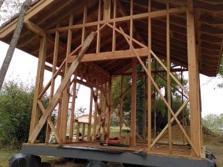 Construction d'une mini maison - 1e partie : hors d'eau