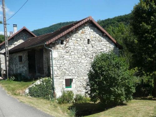 Transformation d'une ancienne remise en petite maison de vacances (travaux en cours)