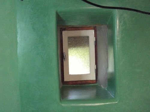 Aménagement salle de bain, doublage en brique et plâtre, isolation en granulés de liège et douche en tadelakt