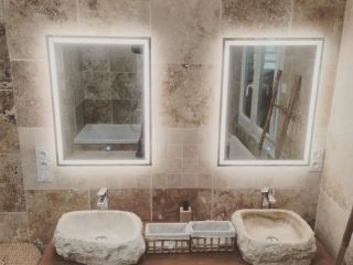 RENOVATION EN TRAVERTIN & AMENAGEMENT DANS LA DRÔME