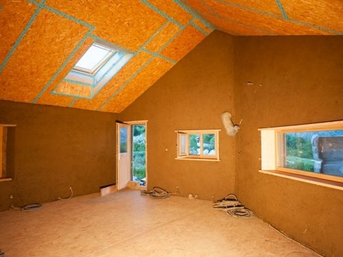 Corps d'enduit terre-paille