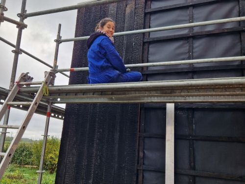 Extension bois brûlé - chantier formation et pose bardage