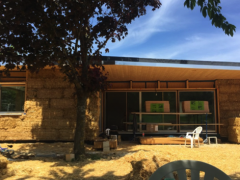 Rénovation thermique en botte de paille d'une maison d'habitation (autoconstruction partielle)