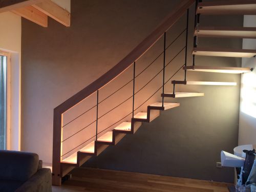 Enduit terre en chantier participatif