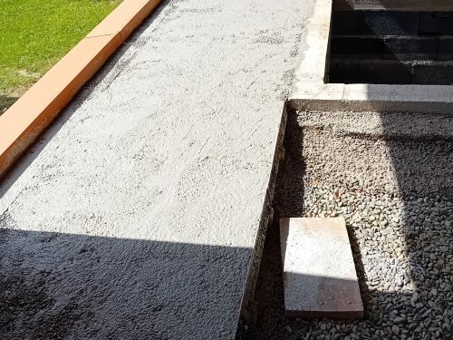 Dalle en chaux/pouzzolane 