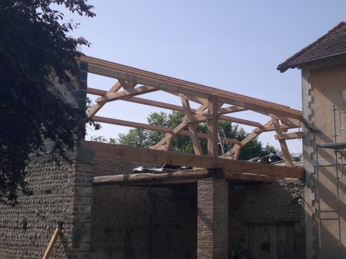 Déconstruction d'une grange et charpente traditionnelle