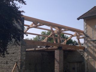 Déconstruction d'une grange et charpente traditionnelle