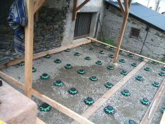 Réalisation d'un appentis et d'une terrasse bois.