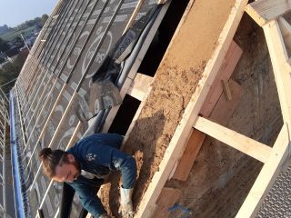 Arases hauts de murs en terre