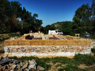 Auto construction maison en paille porteuse