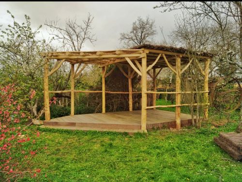 Pergola-Guingette en châtaignier