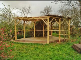 Pergola-Guingette en châtaignier