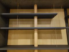 Bibliothèque en érable sycomore gris