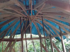 Maison rond en ossature bois et paille