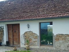 Restauration de façade, enduits traditionnels à la chaux en trois passes