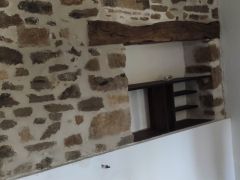 Enduit intérieur à pierre-vue, chaux-sable