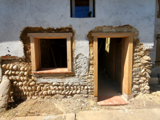 Ouvertures cadre bois & dalle chaux