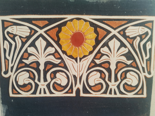 Sgraffito en trois couches 