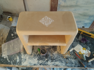 Tadelakt et sgraffito sur meuble 