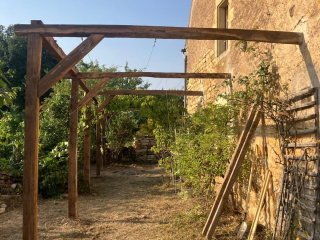 Pergola en vieux bois