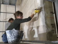 Badigeon à la chaux sur enduit terre