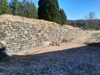 Mur de soutènement pierre sèche