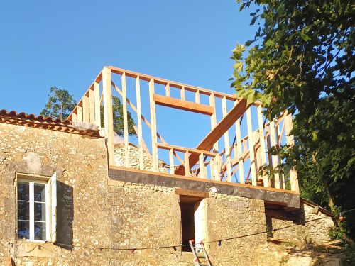 Surélévation MOB isolé en paille avec Yan