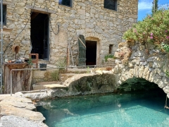 Bâtissage de pierre et parement ancien
