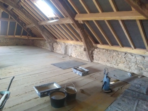 Enduit terre intérieur.