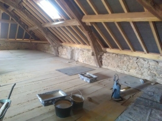 Enduit terre intérieur.