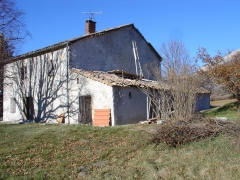 Enduit à pierre-vue sur un bâti ancien.