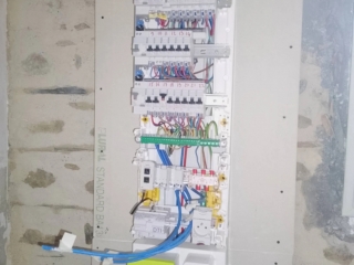 Remise aux normes électrique complète — Maison ancienne