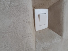 Enduit finitions Terre sur Maison Cob-Drôme