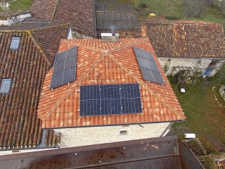 Panneaux photovoltaiques en toiture