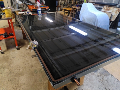 Fabrication et pose de panneaux solaires thermiques
