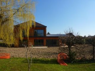 Maison individuelle isolé en paille dans le 01