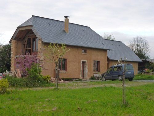 Réalisation d'une maison en paille