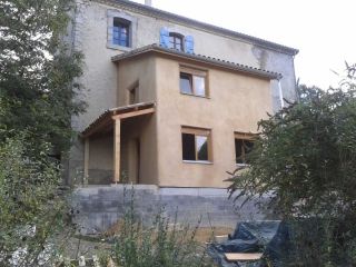 Extension en paille de l'école d'Eourres